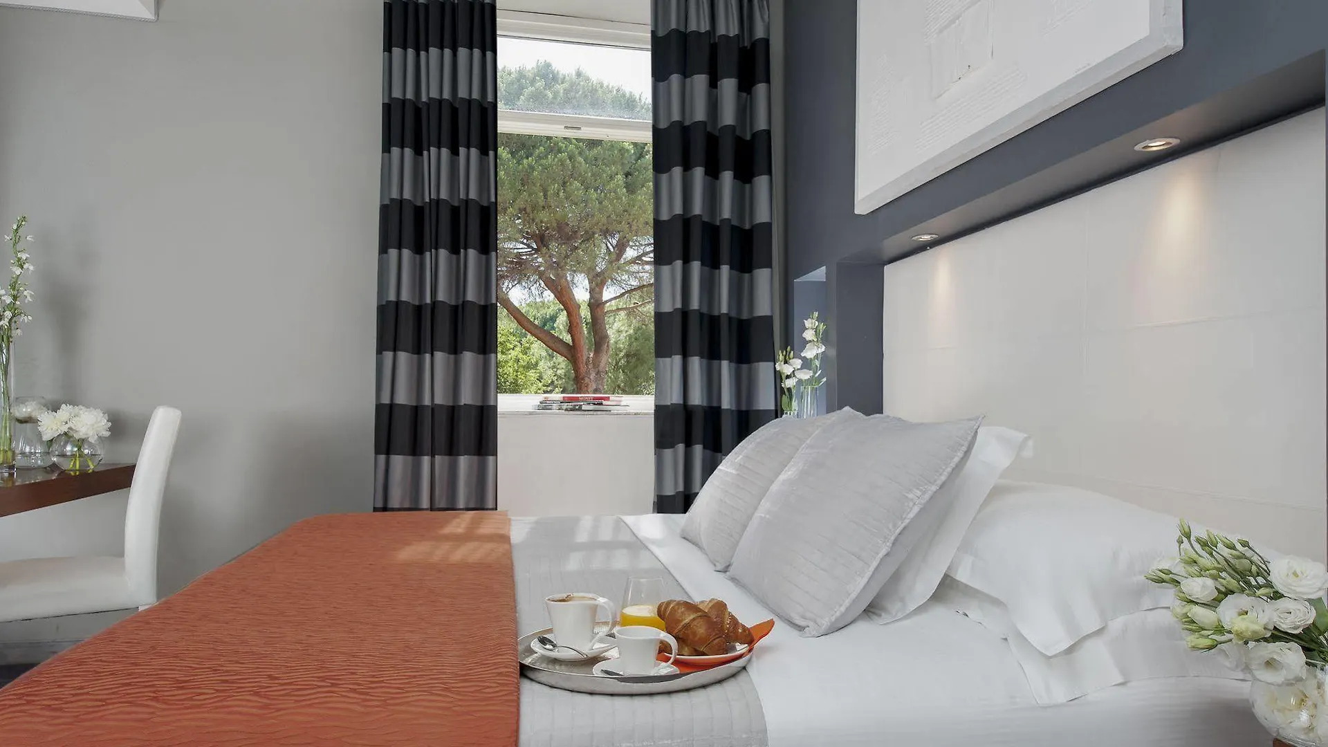 Metropolis - Hotel Di Charme Rom